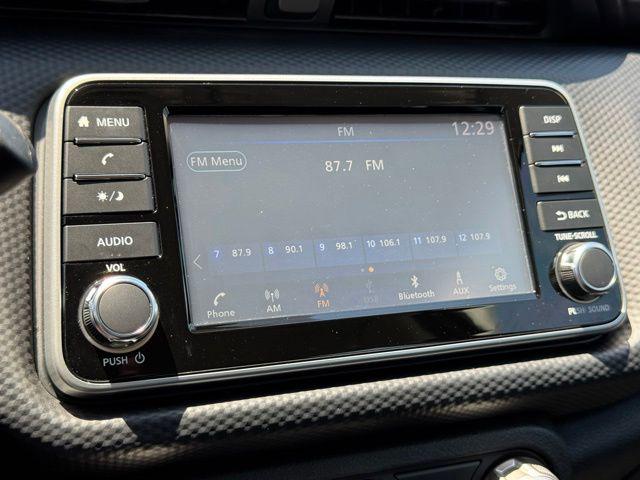 2023 Nissan Kicks S Xtronic CVT