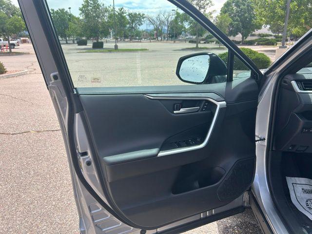 2025 Toyota RAV4 Hybrid XSE