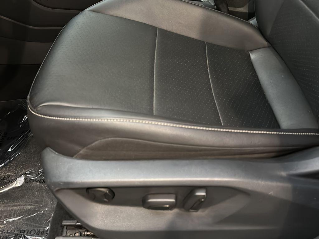 2021 Volkswagen Tiguan SE - Photo 11