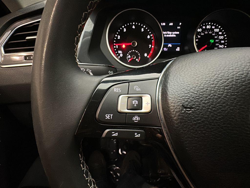 2021 Volkswagen Tiguan SE - Photo 21