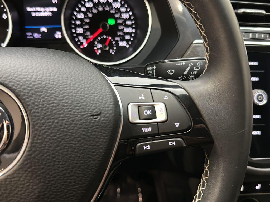 2021 Volkswagen Tiguan SE - Photo 22