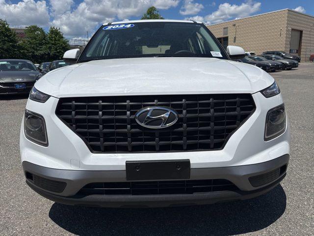 2024 Hyundai Venue SE