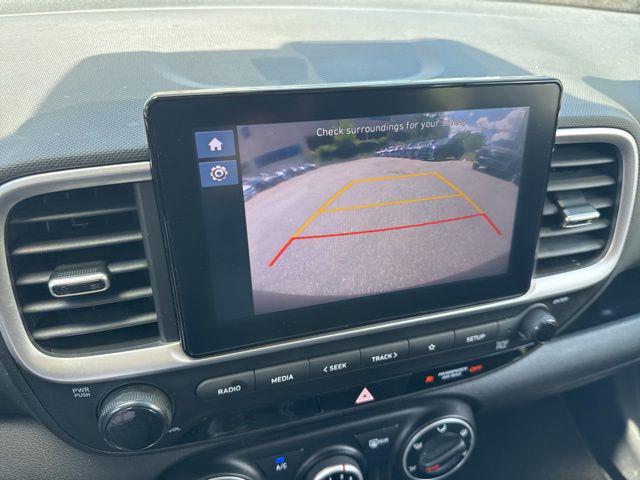2024 Hyundai Venue SE