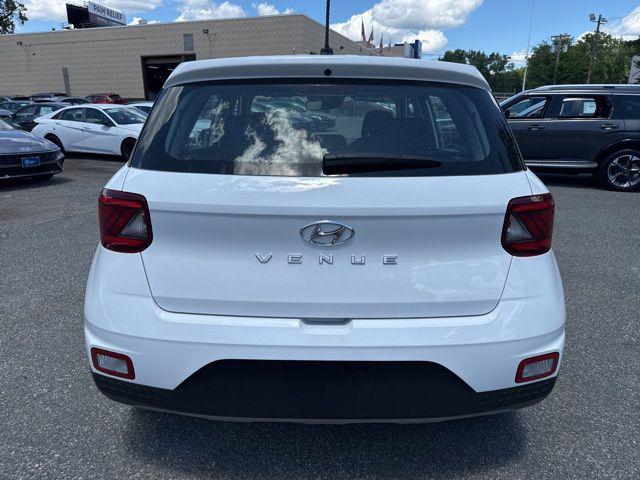 2024 Hyundai Venue SE