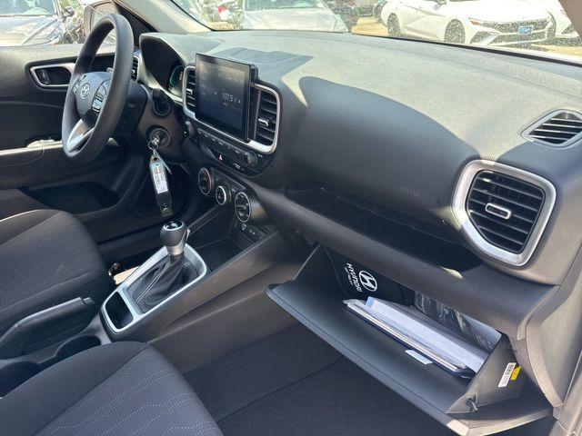 2024 Hyundai Venue SE