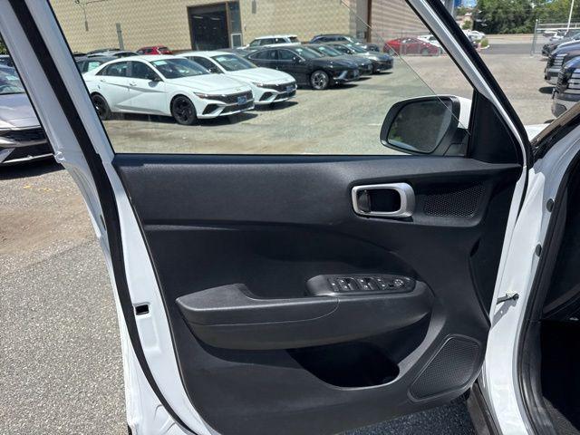 2024 Hyundai Venue SE