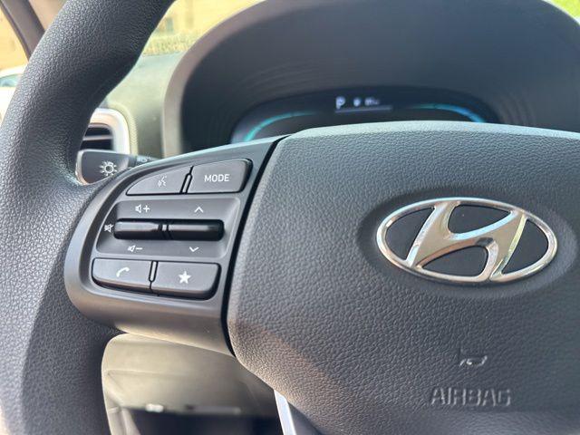 2024 Hyundai Venue SE