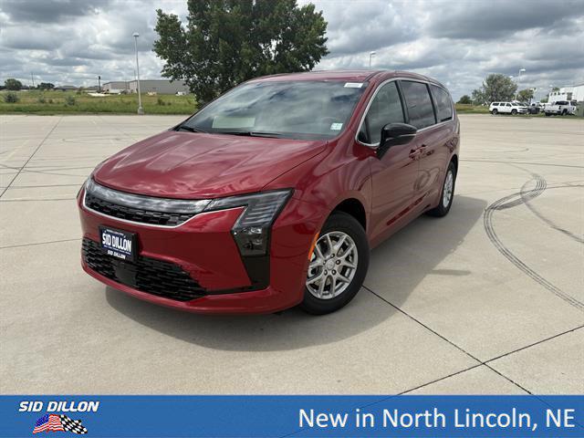 2027 Chrysler Pacifica Select for sale in Lincoln, NE