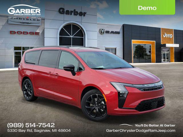 2027 Chrysler Pacifica Limited for sale in Saginaw, MI