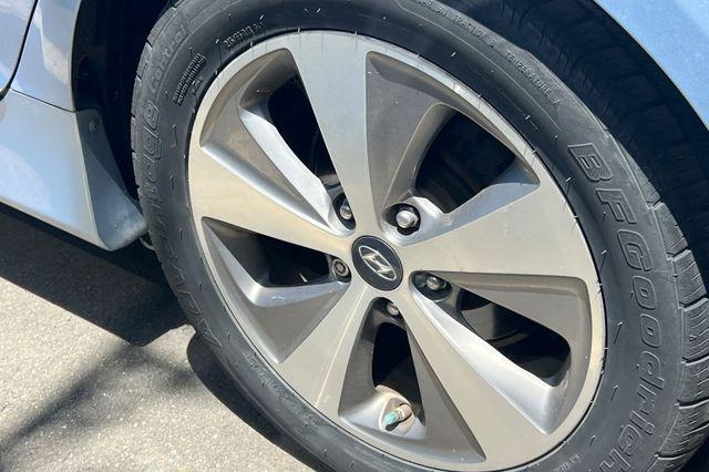 2012 Hyundai Sonata Hybrid Base