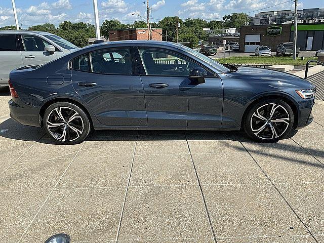 2025 Volvo S60 B5 Core