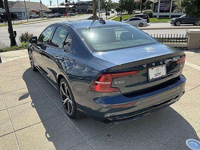 2025 Volvo S60 B5 Core
