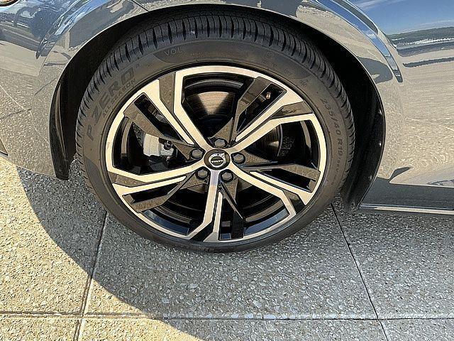2025 Volvo S60 B5 Core