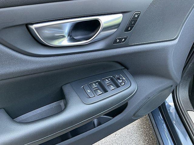 2025 Volvo S60 B5 Core