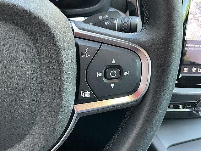 2025 Volvo S60 B5 Core