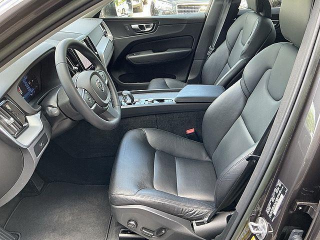 2023 Volvo XC60 B5 Core