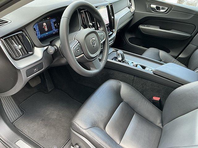 2023 Volvo XC60 B5 Core