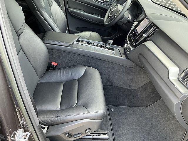 2023 Volvo XC60 B5 Core
