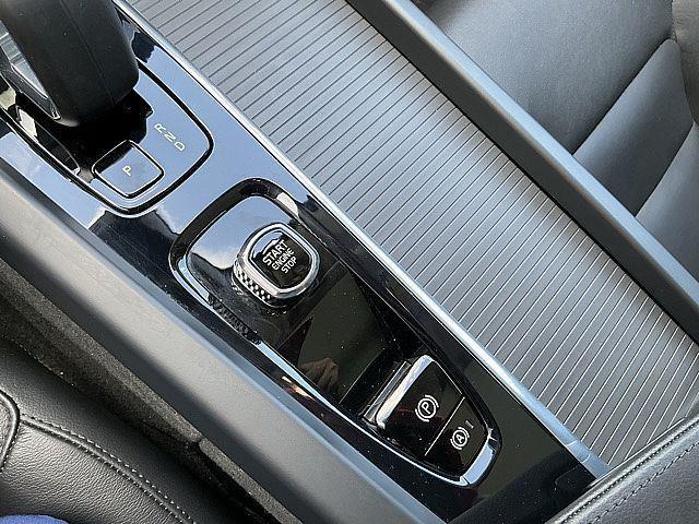 2023 Volvo XC60 B5 Core