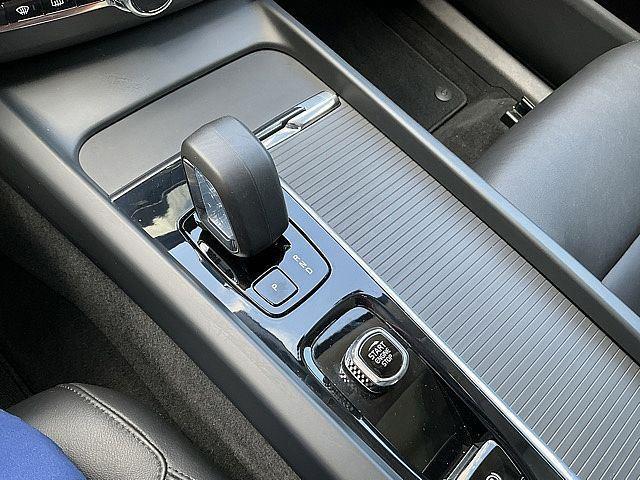 2023 Volvo XC60 B5 Core
