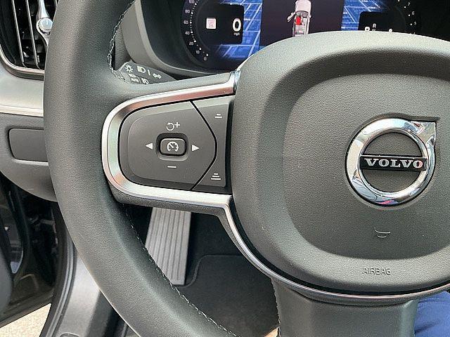 2023 Volvo XC60 B5 Core