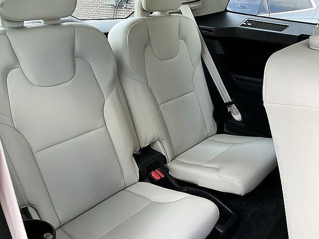 2023 Volvo XC90 Recharge T8 Plus Dark Theme 7-Seater