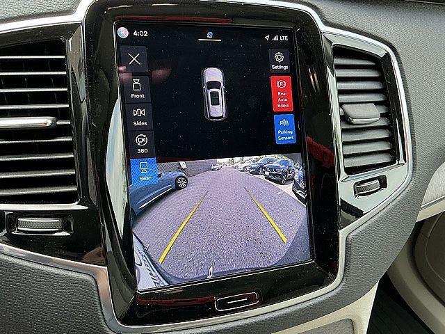 2023 Volvo XC90 Recharge T8 Plus Dark Theme 7-Seater