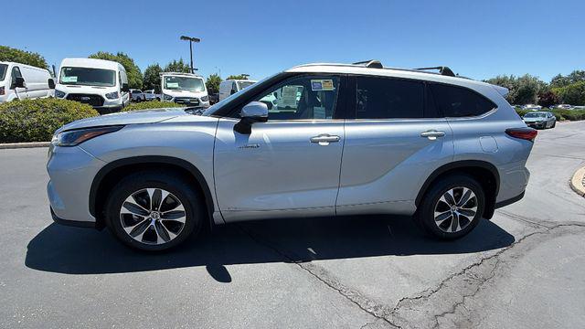 2021 Toyota Highlander Hybrid XLE