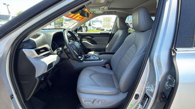 2021 Toyota Highlander Hybrid XLE
