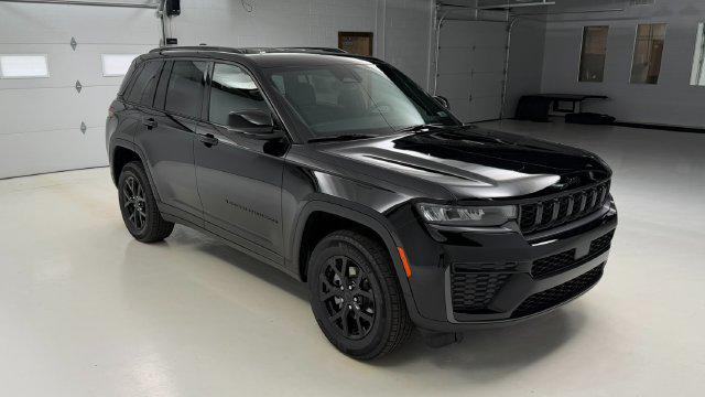2026 Jeep Grand Cherokee Altitude 4x4