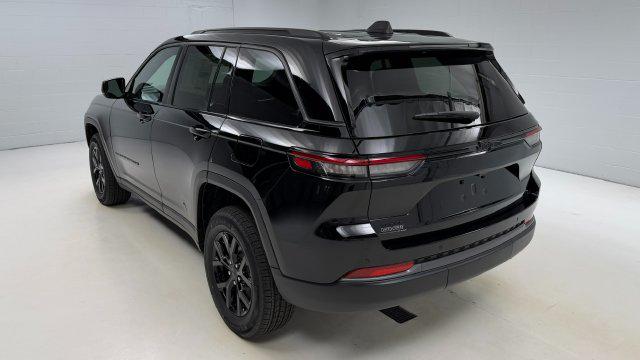 2026 Jeep Grand Cherokee Altitude 4x4