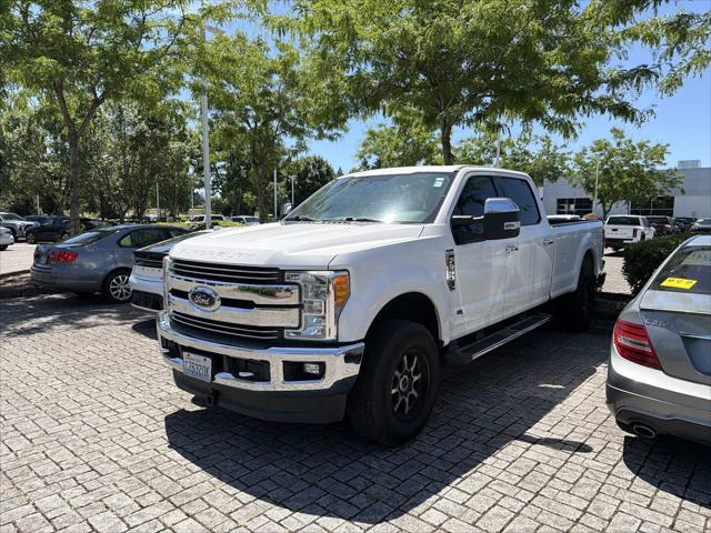 2017 Ford F-350 Lariat 4WD Crew Cab 8 Box