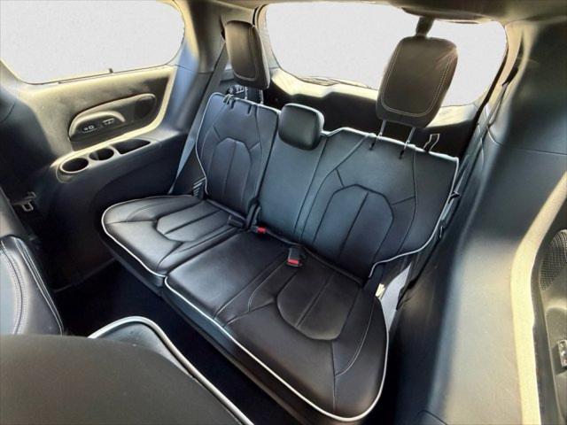 2023 Chrysler Pacifica Limited AWD