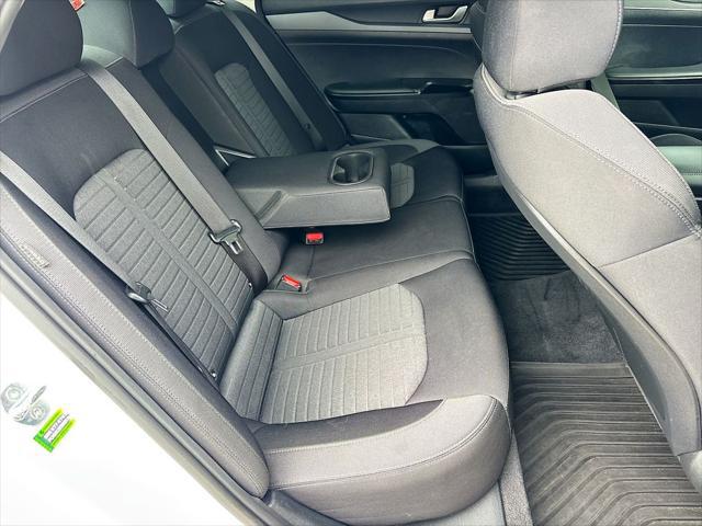 2025 Kia K5 LXS