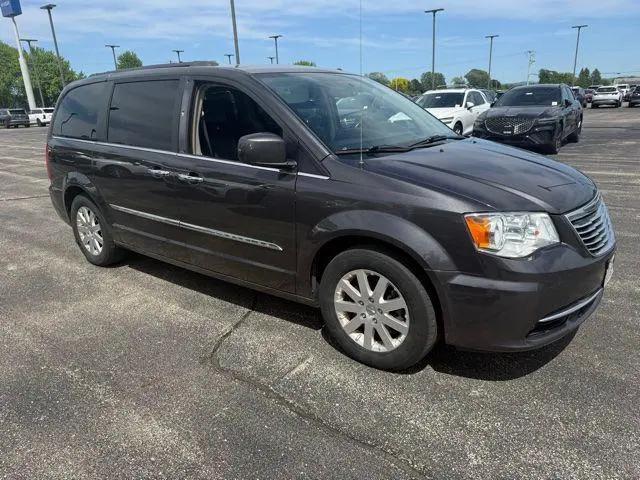 2015 Chrysler Town & Country Touring for sale in Plymouth, WI