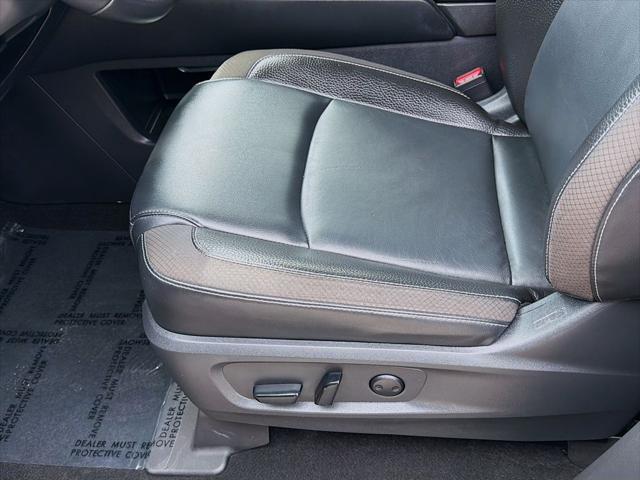 2022 Nissan Pathfinder SL 2WD