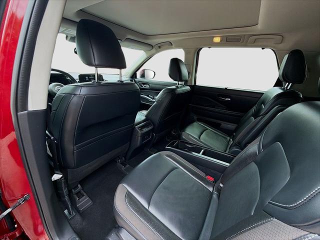 2022 Nissan Pathfinder SL 2WD