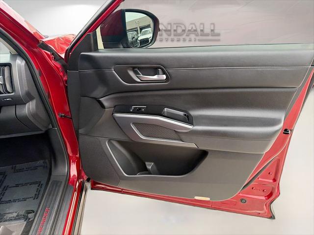 2022 Nissan Pathfinder SL 2WD