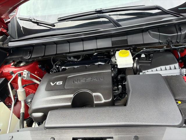 2022 Nissan Pathfinder SL 2WD