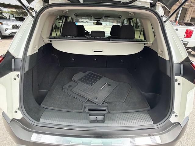 2023 Nissan Rogue SV FWD