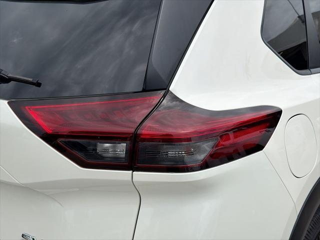 2023 Nissan Rogue SV FWD