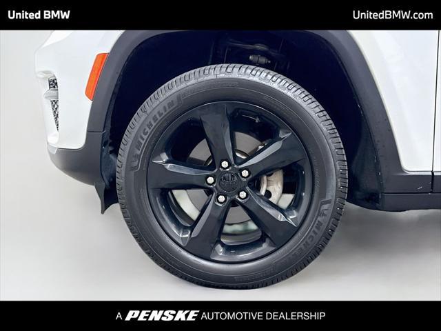 2023 Jeep Grand Cherokee Altitude 4x2