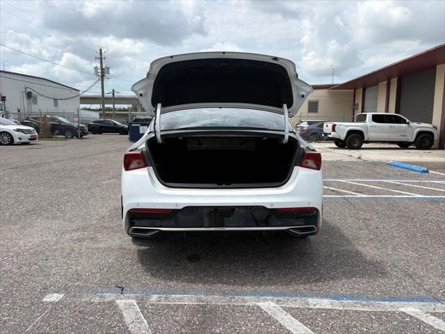 2022 Kia K5 EX