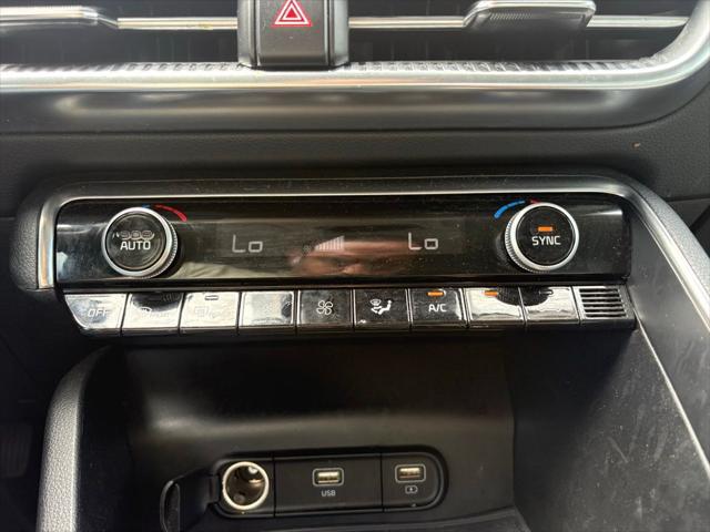 2022 Kia K5 EX