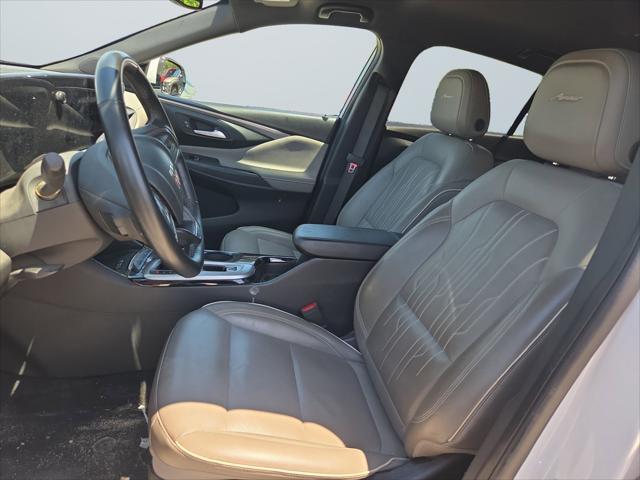 2024 Buick NV Avenir FWD