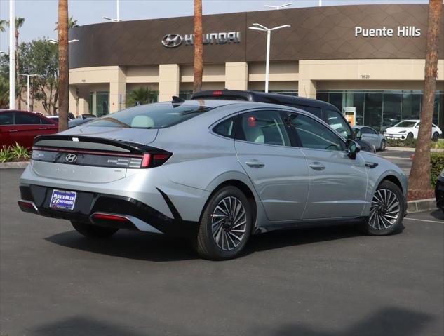 2026 Hyundai Sonata Hybrid SEL