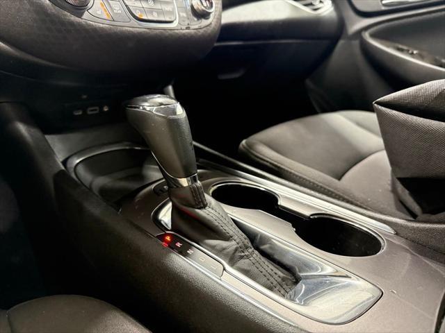2022 Chevrolet Malibu FWD LT