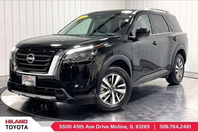 2025 Nissan Pathfinder SL 4WD for sale in Moline, IL