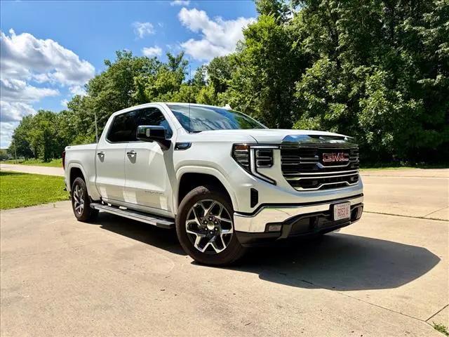 2025 GMC Sierra 1500 4WD Crew Cab Short Box SLT for sale in Salem, IL