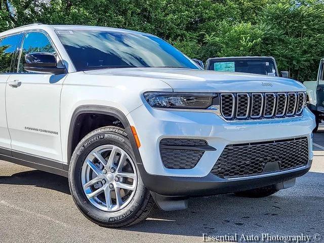2026 Jeep Grand Cherokee GRAND CHEROKEE LAREDO X 4X4